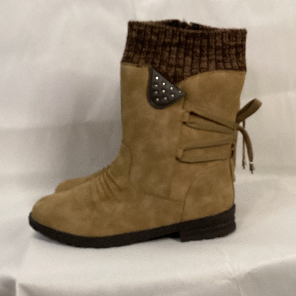 Tan Faux Leather Winter Boots With Bow